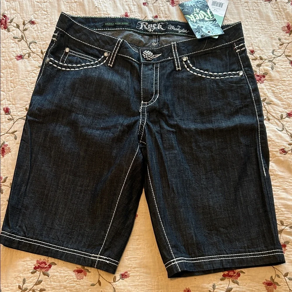 Rock 47 by Wrangler Women's Dark Blue Denim Jean SHORTS Bermuda Length Size 7/8